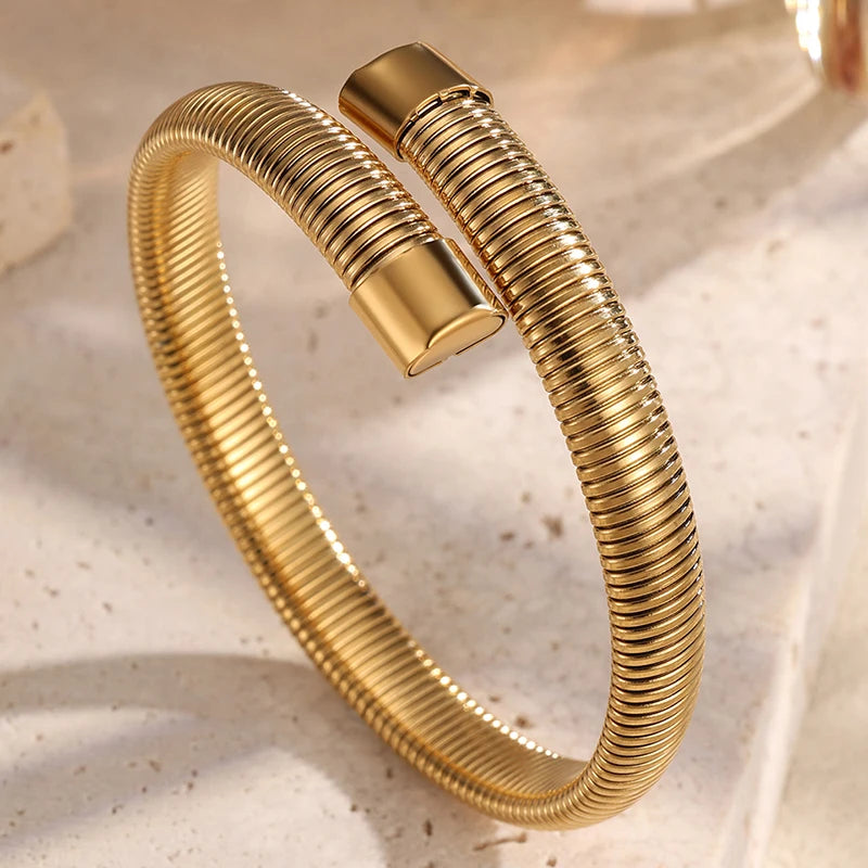Boho-Chic Woven Decorative Bracelet – Summer Fashion Statement for Confident Women