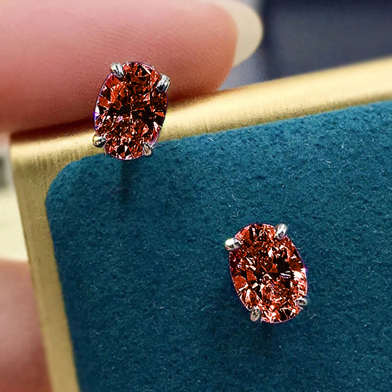 CAOSHI Elegant Oval-Cut CZ Stud Earrings – Simple Shiny Crystal Jewelry for Women | Timeless & Versatile Accessories
