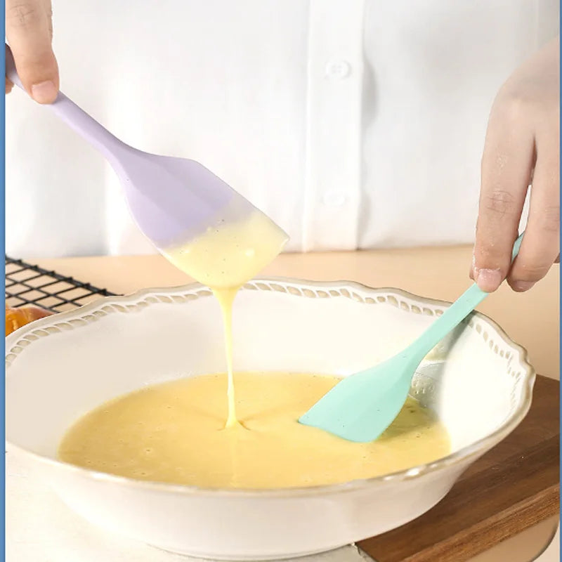 FlexiFlip™ — Premium Heat-Resistant Silicone Spatula