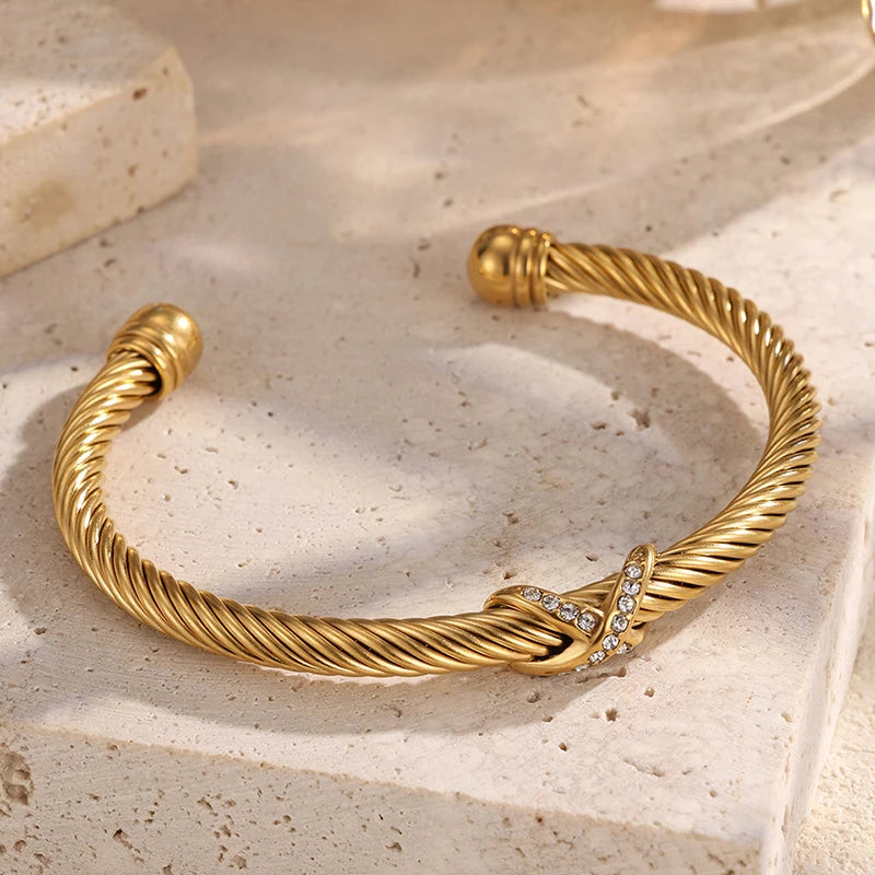 Boho-Chic Woven Decorative Bracelet – Summer Fashion Statement for Confident Women