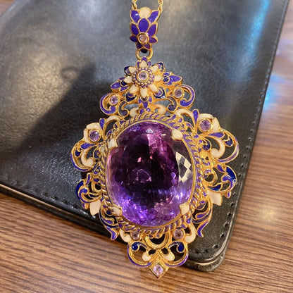 Vintage Royalty: Oval Purple Stone Jewelry Set – Enamel Pendant Necklace & Matching Ring for Women