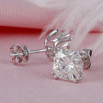 CAOSHI Elegant Oval-Cut CZ Stud Earrings – Simple Shiny Crystal Jewelry for Women | Timeless & Versatile Accessories