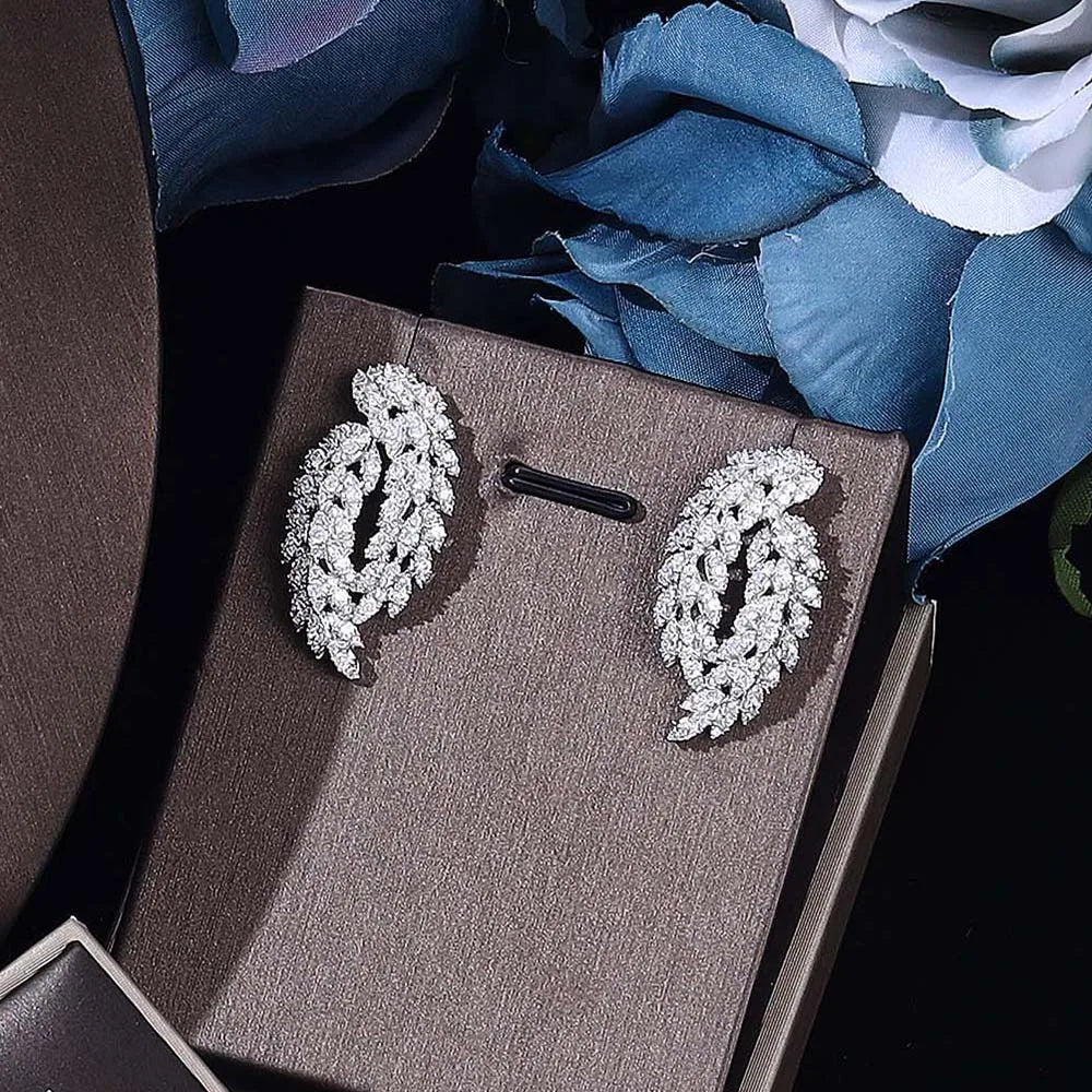 2025 Bestseller: 4-Piece Cubic Zirconia Bridal Wedding Jewelry Set – Timeless Elegance for the Modern Bride