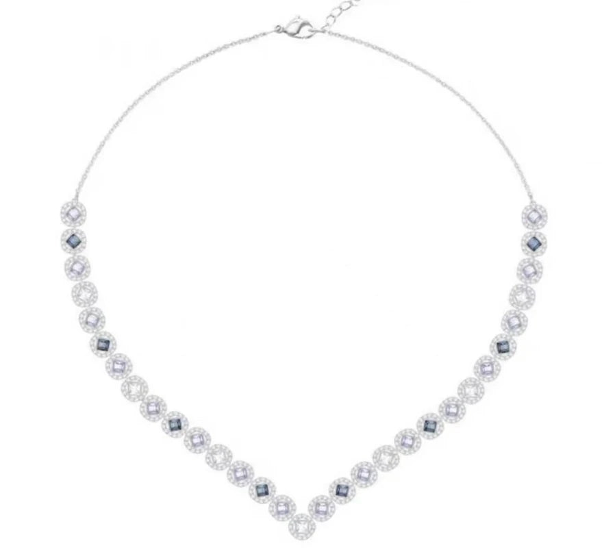 Love Pearl Elegance: Women’s Light Luxury Jewelry Set – Necklace, Earrings & Bracelet